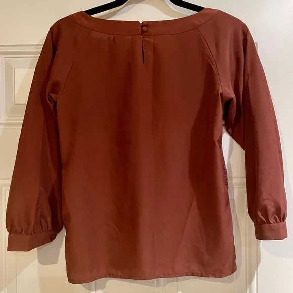 H & M top with lace front sz 2 - Picture 3 of 4